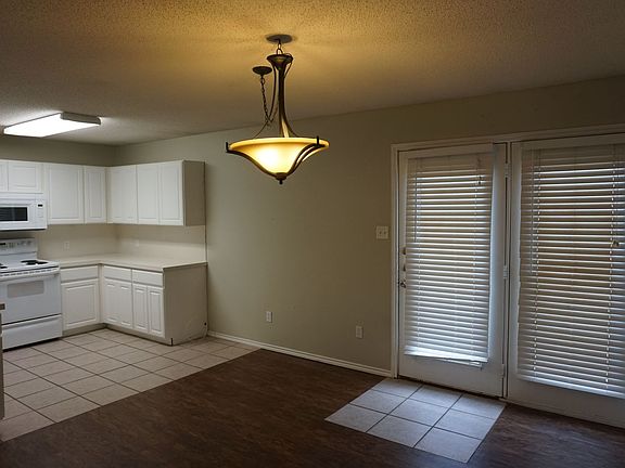 3rd image of 412 Kline Ave Unit 1