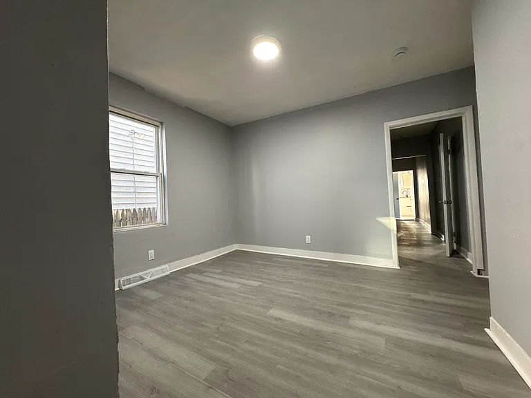 156 Poplar St #1L — Photo 4