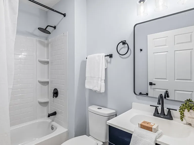 4233 Brownsboro Rd — Photo 12