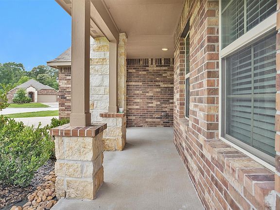 3rd image of 5206 Pointe Spring Xing