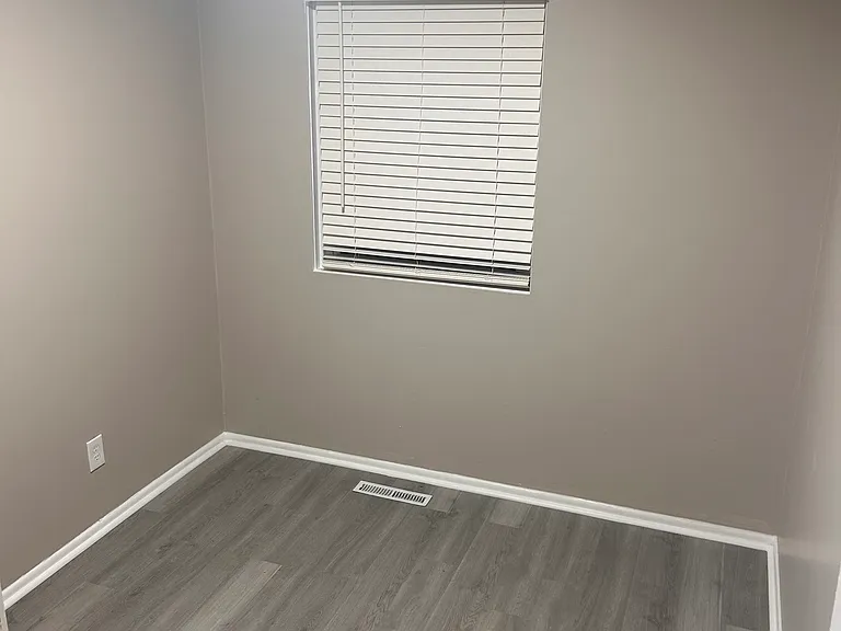 4508 E 6th Ave — Photo 11