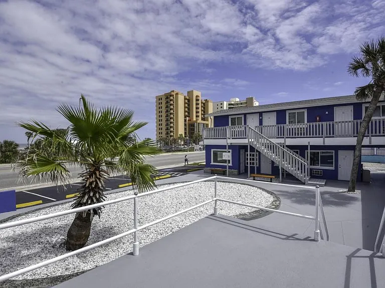 3064 S Atlantic Ave #7 — Photo 43