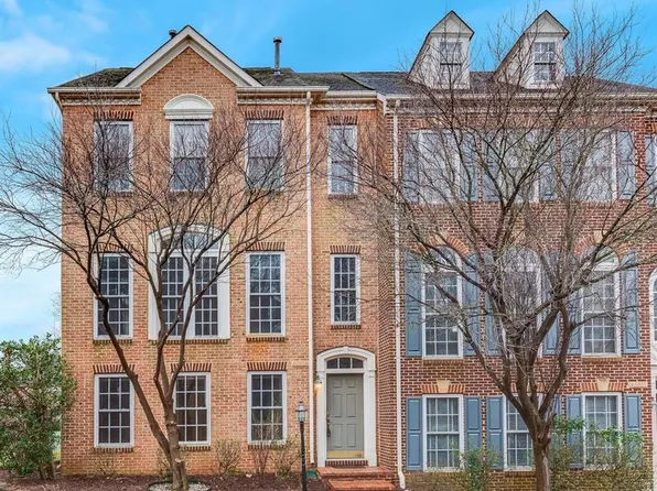 43809 Water Bay Ter, Leesburg, VA 20176