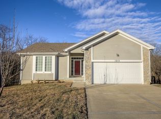 1215 N Parkway Dr, Olathe, KS 66061