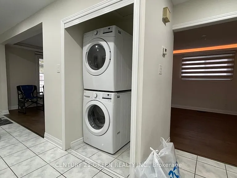 1257 Tredmore Dr #UPPER — Photo 8