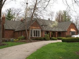 34042 Lyncroft St, Farmington Hills, MI 48331