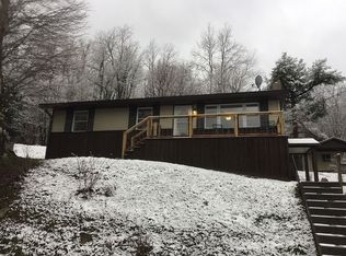 115 Center St, Kingwood, WV