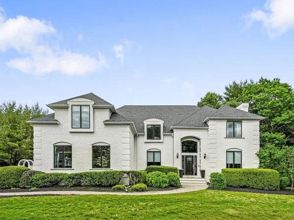 222 Country Club Way, Kingston, MA 02364