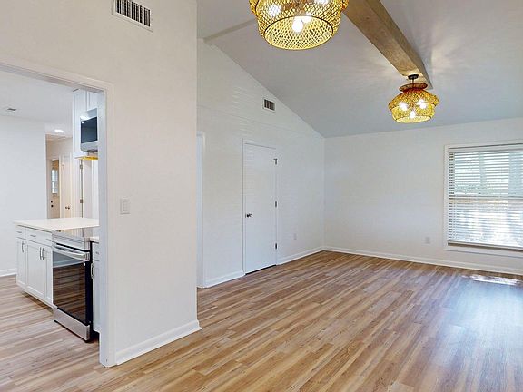 Entrance / Dinning RM/ Kitchen