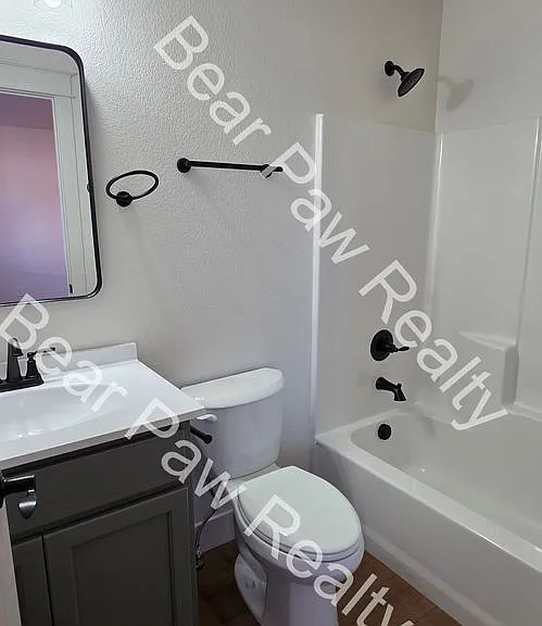 1026 Center Dr — Photo 11