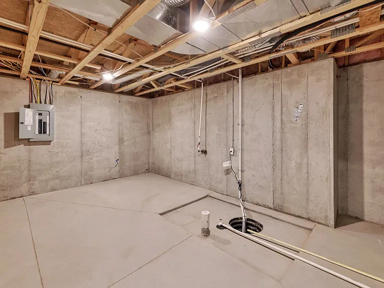 584 Long Path Ct — Photo 38
