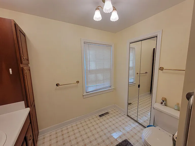 1304 Gracewood Dr — Photo 12