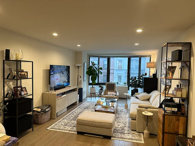 48 W 68th St #5A — Photo 3