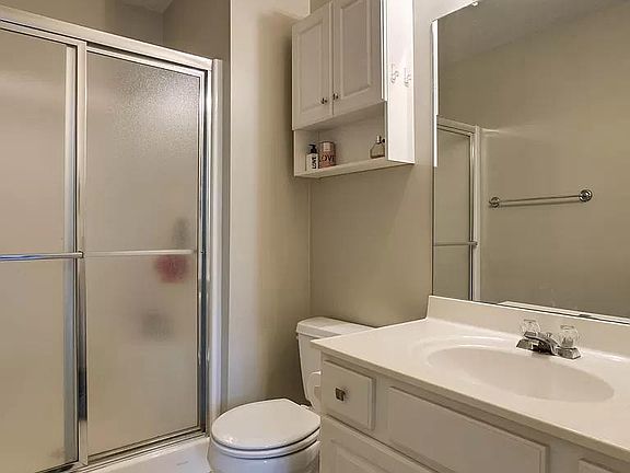 3rd image of 17414 Emiline St