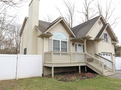 275 Railroad Avenue, Center Moriches, NY, 11934