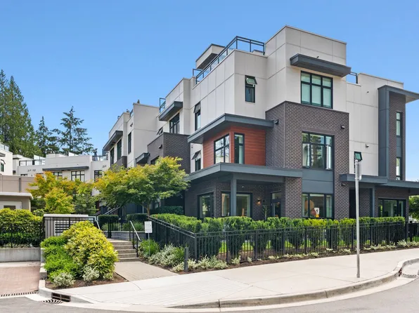 2035 Glenaire Dr #119, North Vancouver, BC V7P 1Y2