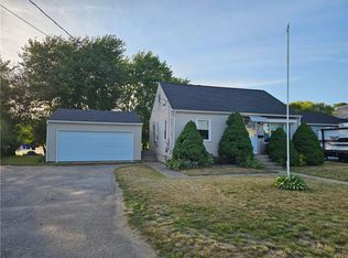 27 Clifton Ave, Coventry, RI 02816