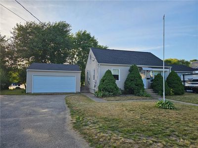 27 Clifton Ave, Coventry, RI, 02816