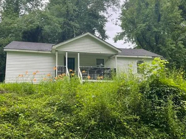 132 Cherry Dr, Harriman, TN 37748