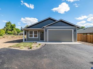 730 E Elmore St, Lebanon, OR 97355