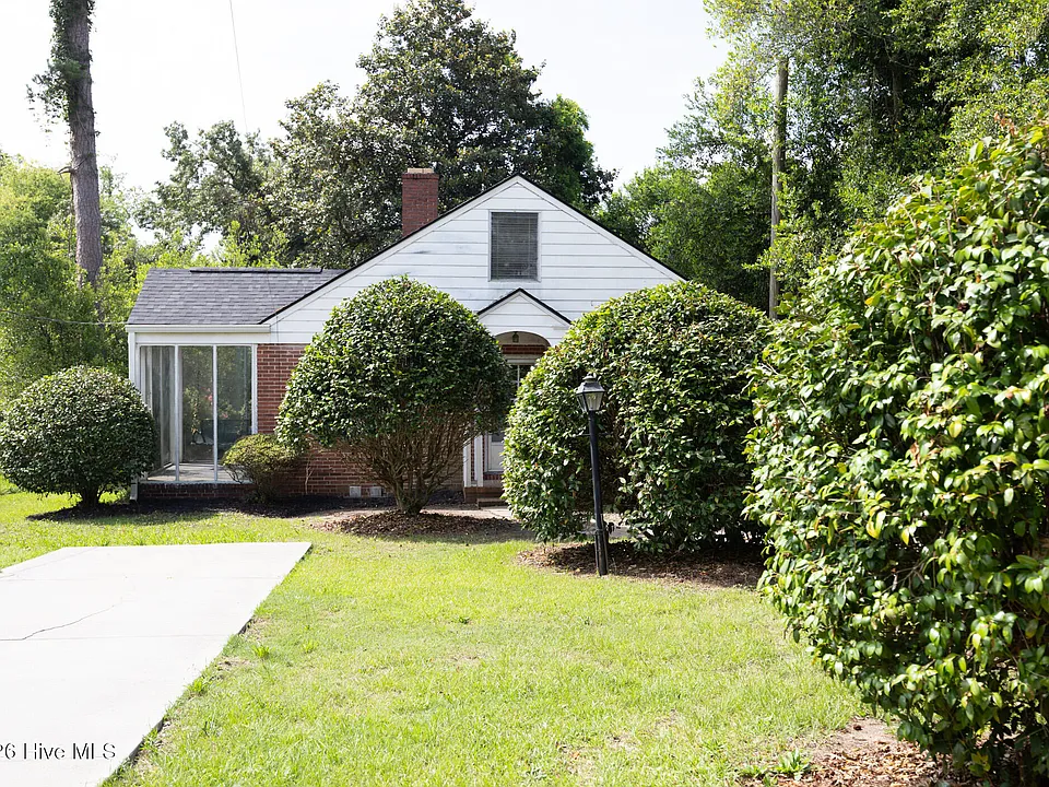 1762 Pinetree Rd
