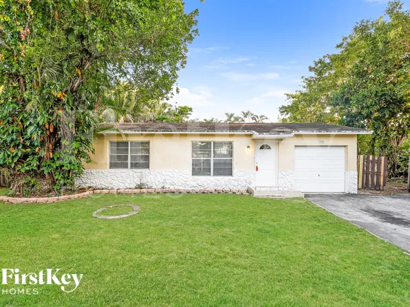 7820 SW 9th St, Pompano Beach, FL 33068