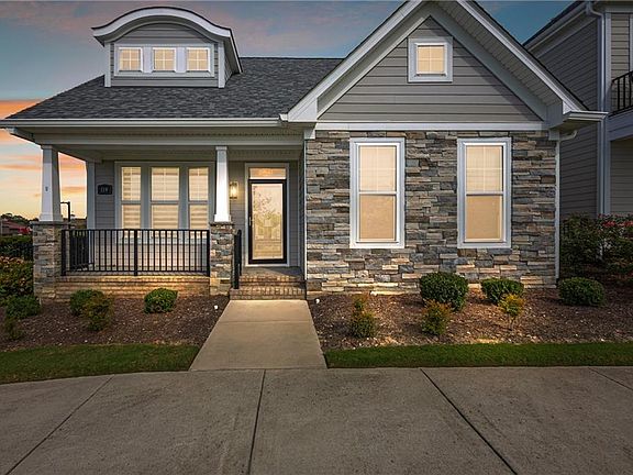 2nd image of 119 Creek Ln