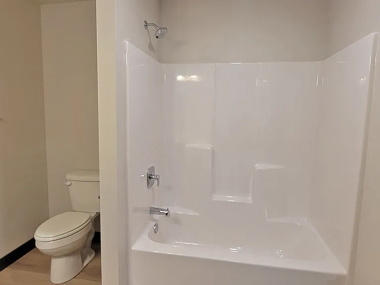 629 11th Avenue Apartments — Photo 25