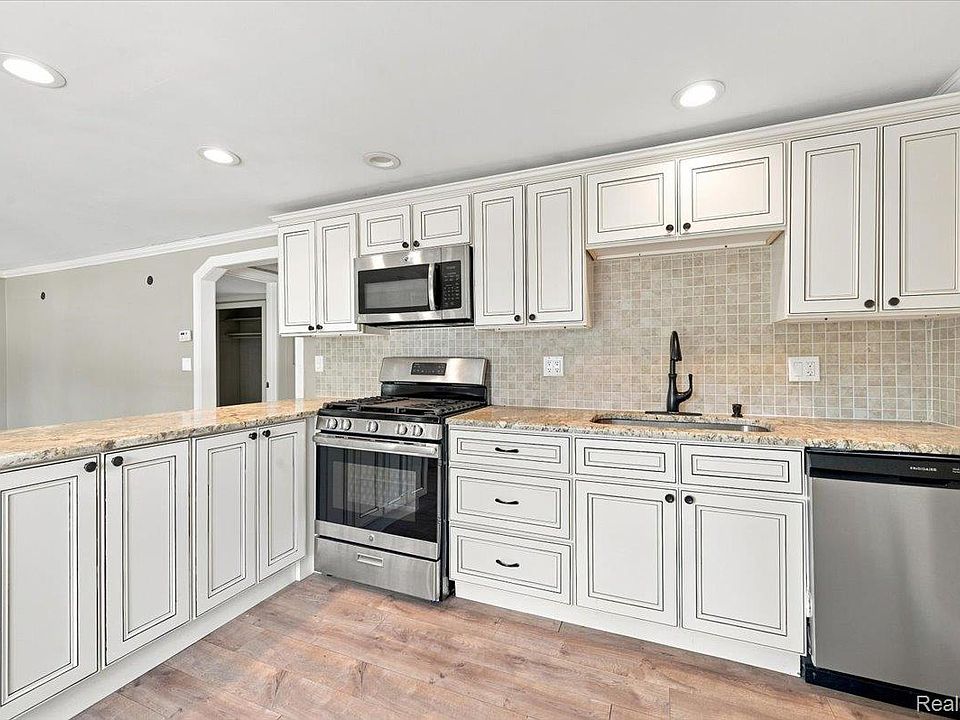 2428 Circle Dr, photo 12