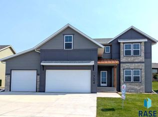 704 S 4th Cir, Brandon, SD 57005