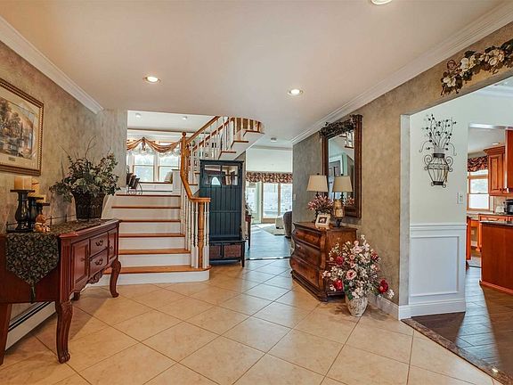 2nd image of 54 Wintercress Ln