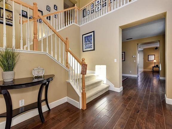 5th image of 1630 Chalcedony Ct