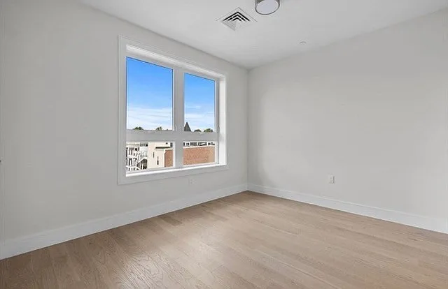 301 Border St #601 — Photo 16