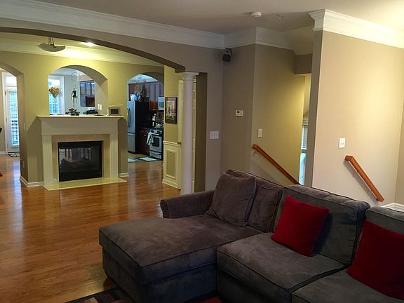 Living Room- 2nd floor