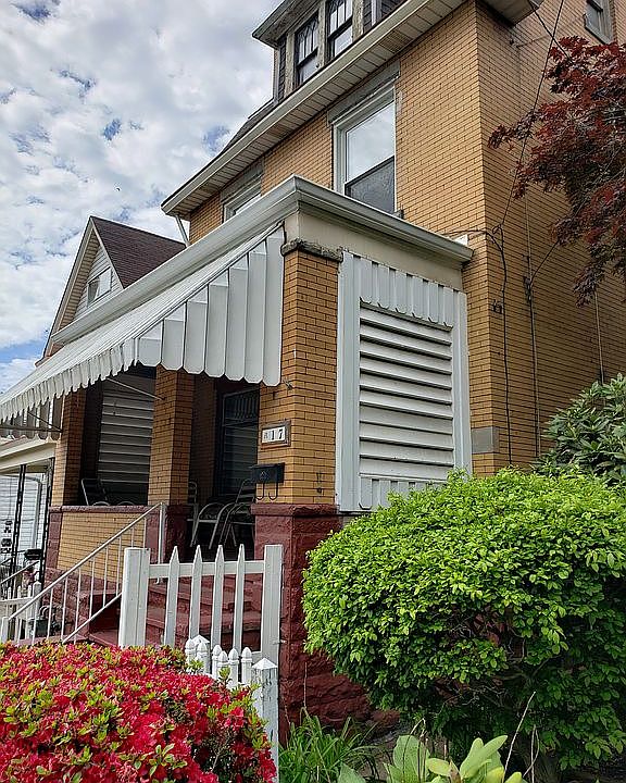 1st image of 17 Sylvania Ave