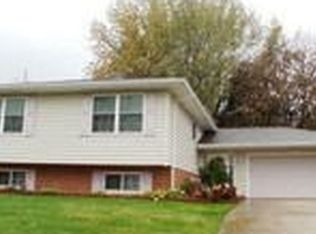 2202 Cougar Dr, La Porte, IN 46350