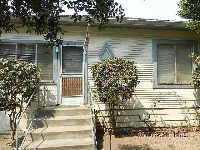 2nd image of 217 6th St