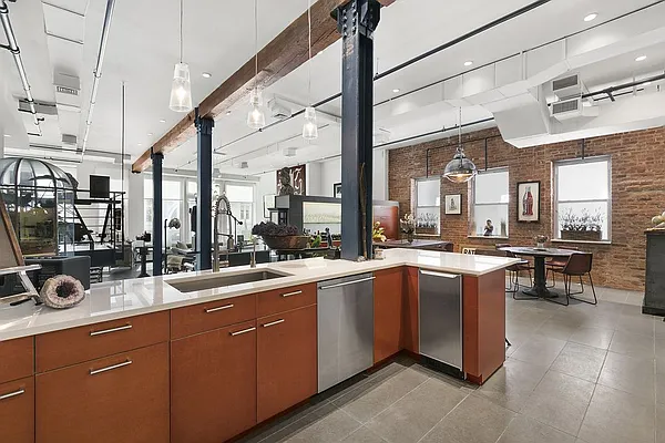 Sold by Corcoran | media 21