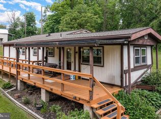 212 Stonehouse Rd, Carlisle, PA 17015