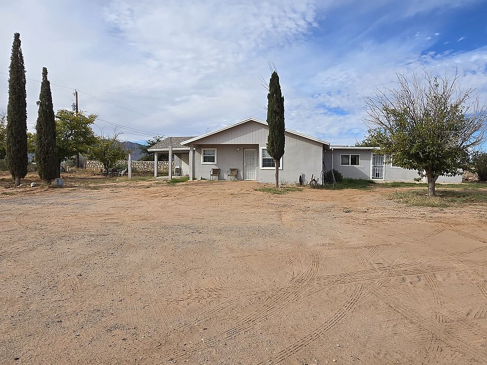 1st image of 348 Oasis Dr #1