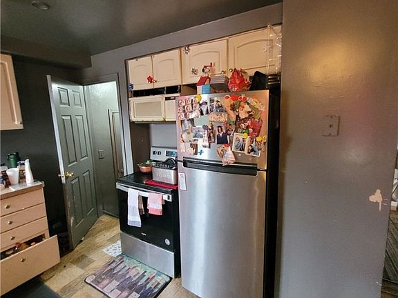 2nd image of 13008 Christine Ave