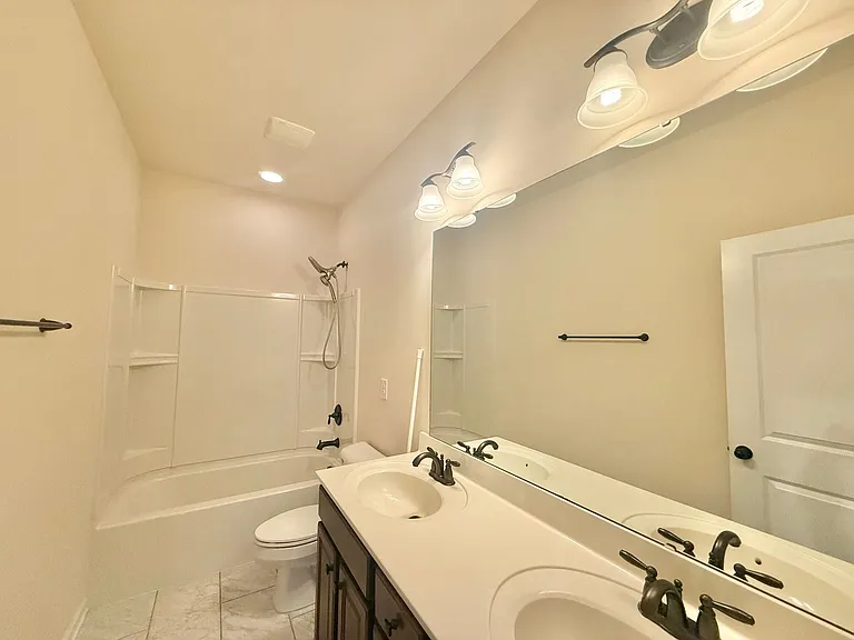 4109 Bluff Oak Dr — Photo 25