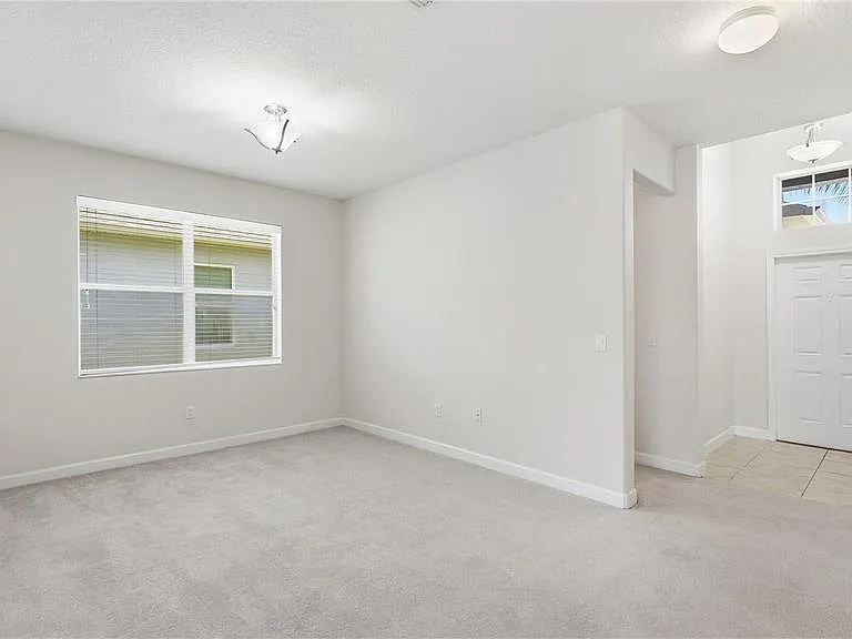 2217 Crosston Cir — Photo 22