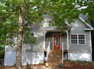 29 Possum Ln, Palmyra, VA 22963