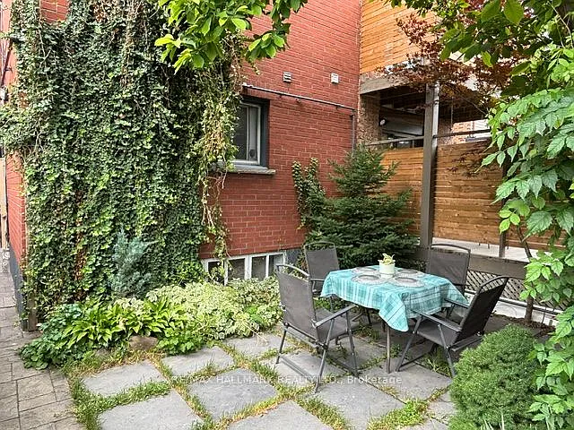 33 Salem Ave #UPPER — Photo 20