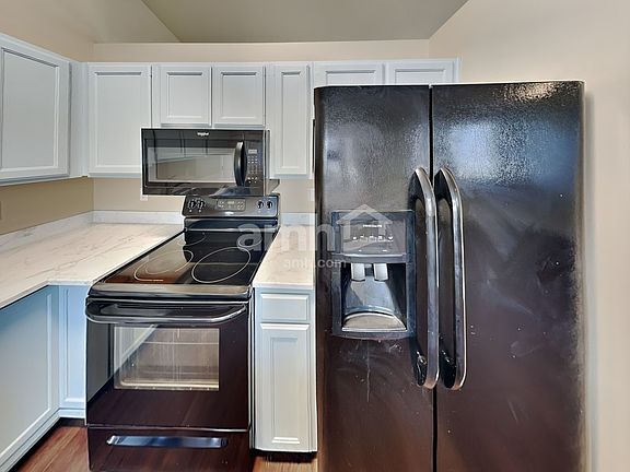 4th image of 714 W 1960 N