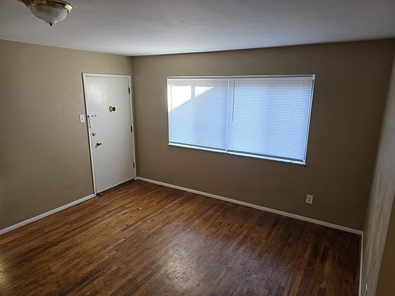 4th image of 3841 Marietta Dr APT A
