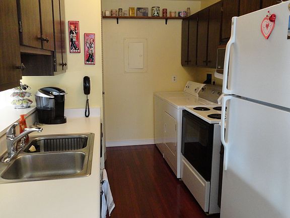 5th image of 45 Acorn Ln