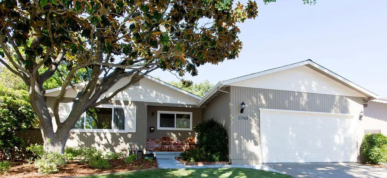 3 bed, 1281 sqft, $3,850 — Photo 1