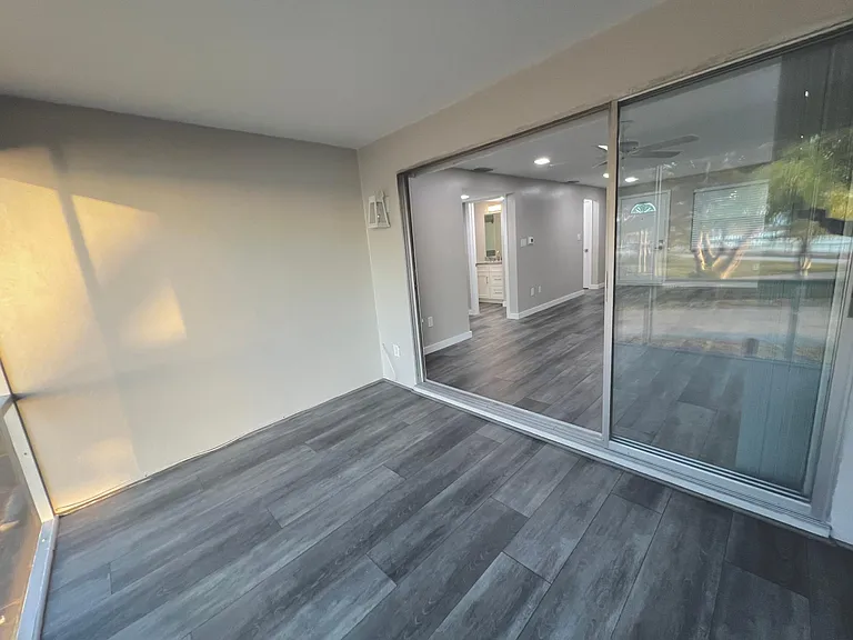 1147 Victoria Dr #B3 — Photo 7